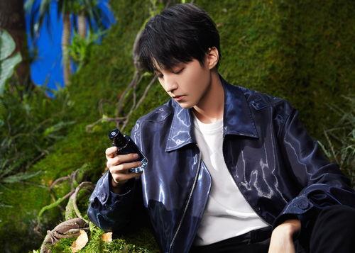 王俊凯肖战最新爆料图片,神秘幕后故事大揭秘！  第3张